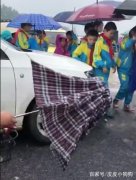 鲁R15V76最牛私家车曝光，鲁R15V76是什么梗